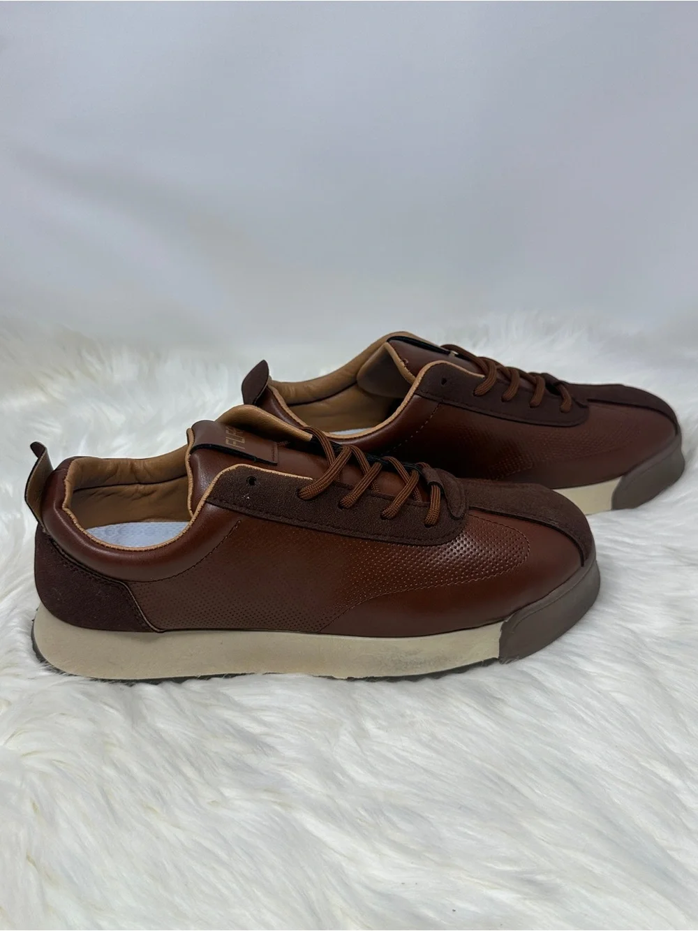 Chunky Sole Minimalist Casual Sneakers